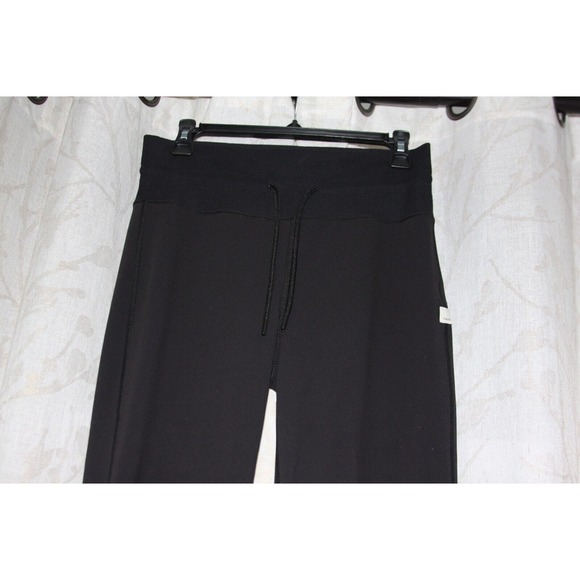 Vuori Black Daily Joggers Women's Sz M - Picture 10 of 16